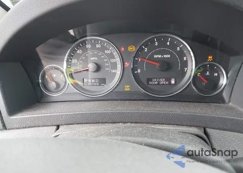 2008 Jeep Grand Cherokee Laredo z USA, uszkodzony, nr VIN 1J8GR48K68C153681